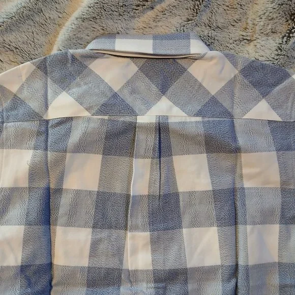 Untuckit Women's Blue and White Plaid Long Sleeve Button Down Shirt SZ… - Picture 2 of 7
